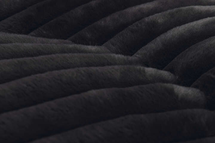 Designed by Lotte Hundekissen Reza Rund